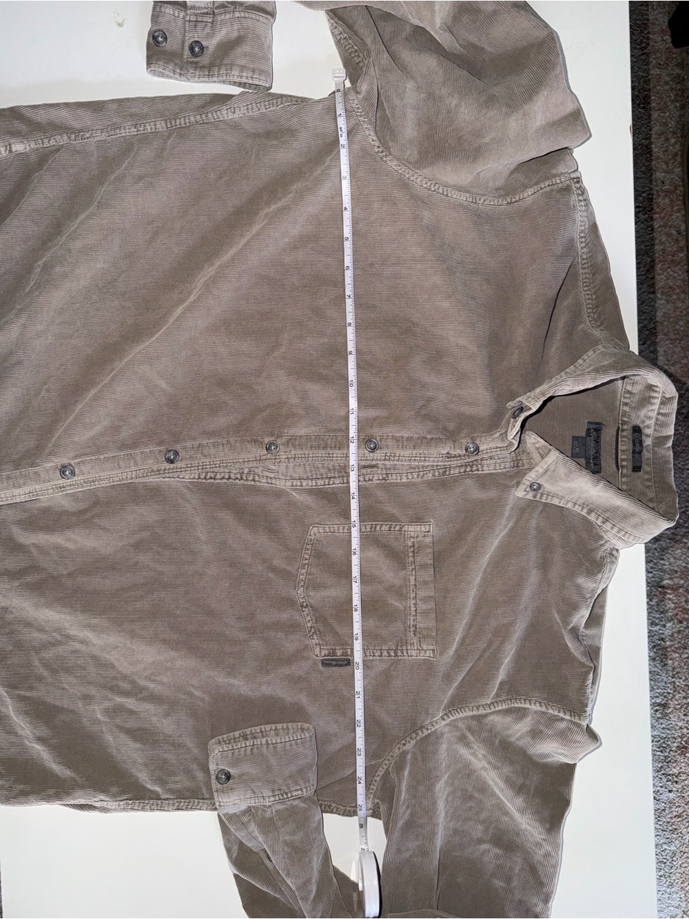 Eddie Bauer Corduroy Button Down (XL) - Picture 5 of 6